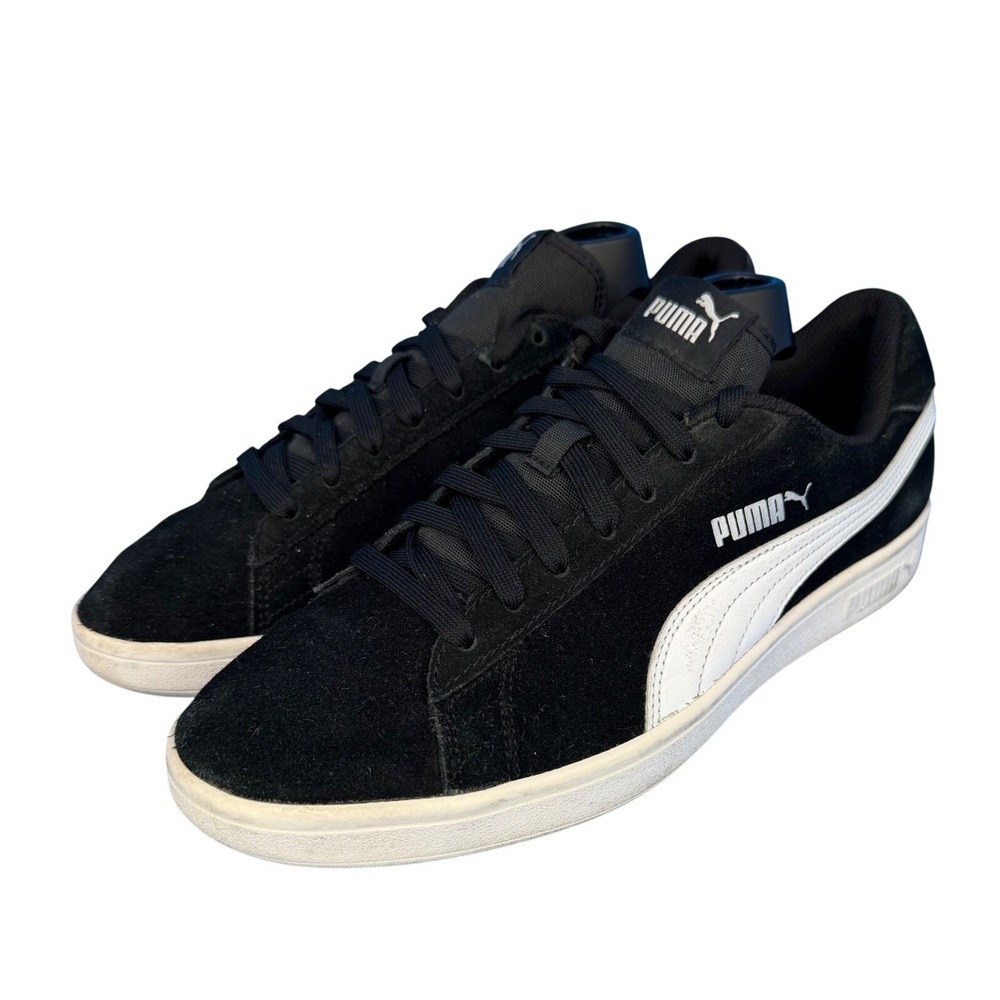 Puma Smash v2 Mens Black White Suede Low Top Sneakers 364989-01 Size 9.5